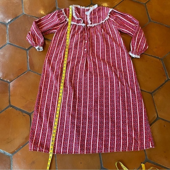 Lanz of Salzburg Red Floral Heart Print Flannel Nightgown Long Medium M Womens - Picture 10 of 10